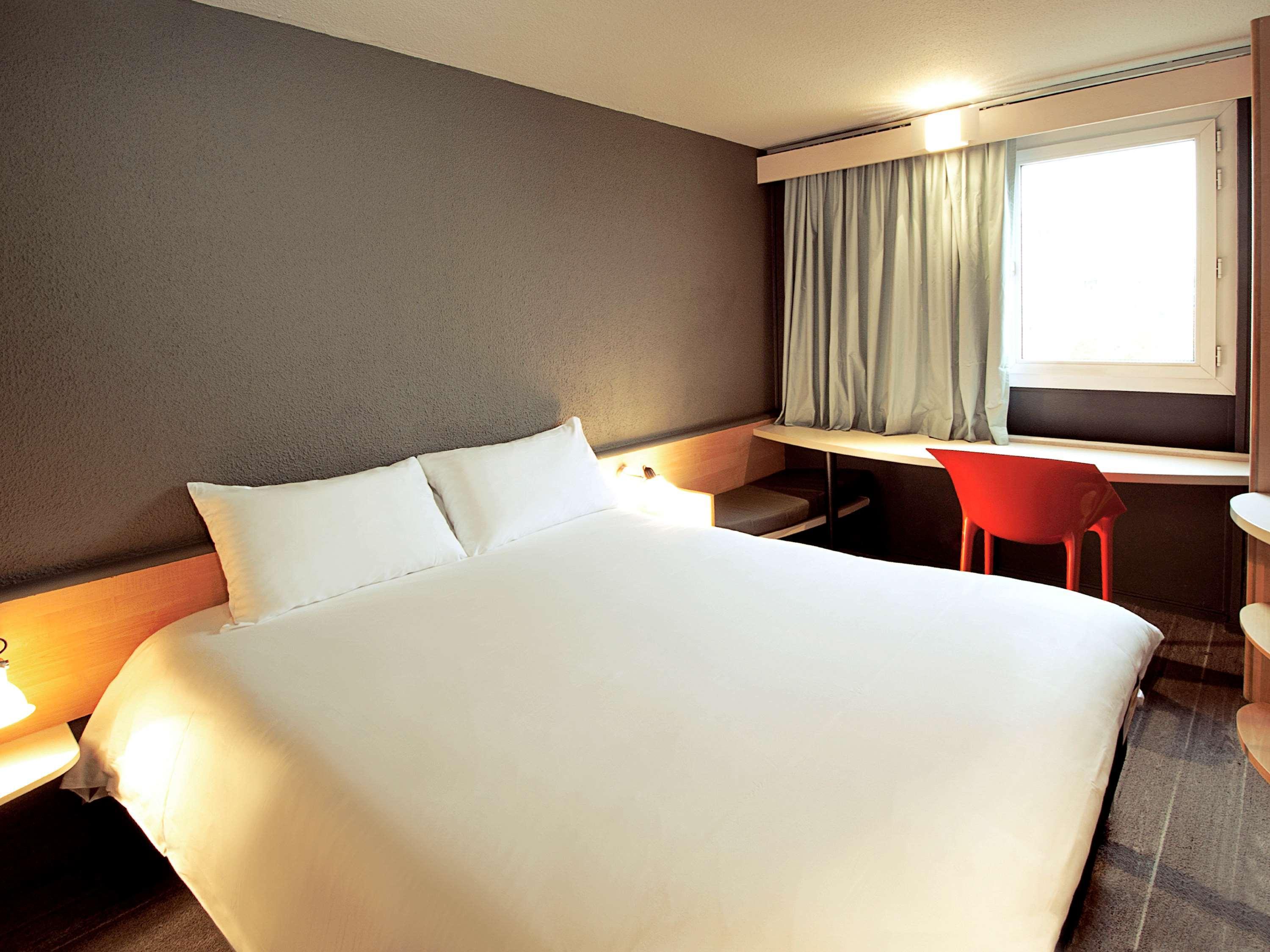 Ibis Kortrijk Centrum Luaran gambar